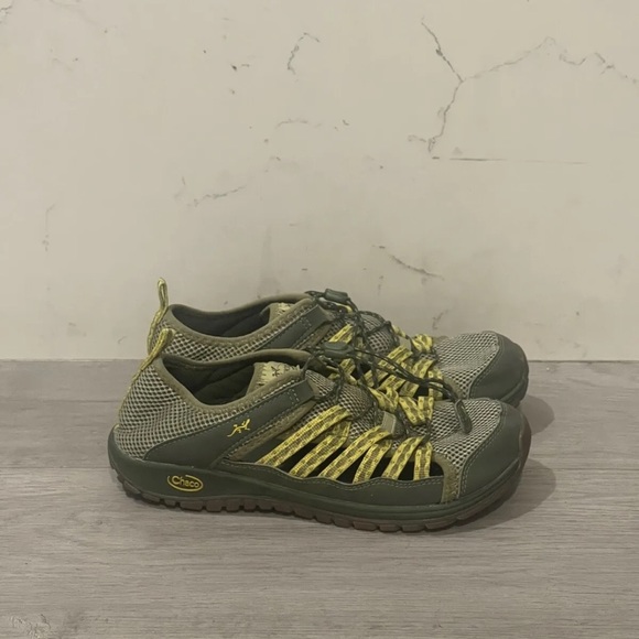 Chaco Outcross 2 Avocado Green Yellow Outdoor Trail Shoes J180079